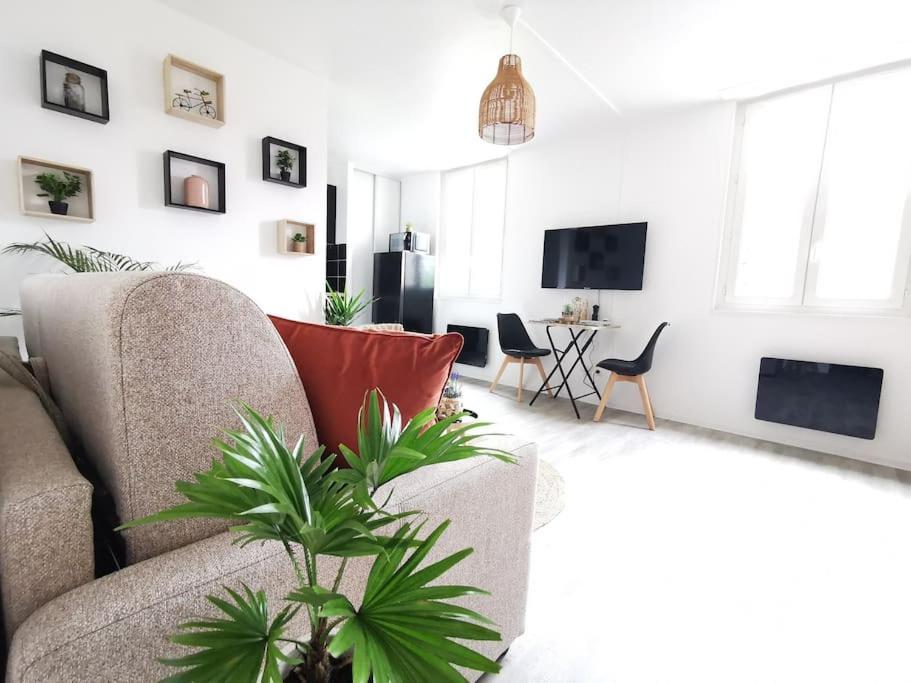 L'Authentique *Studio *Parking Prive* *Wifi*Calme Lourdes Exterior photo